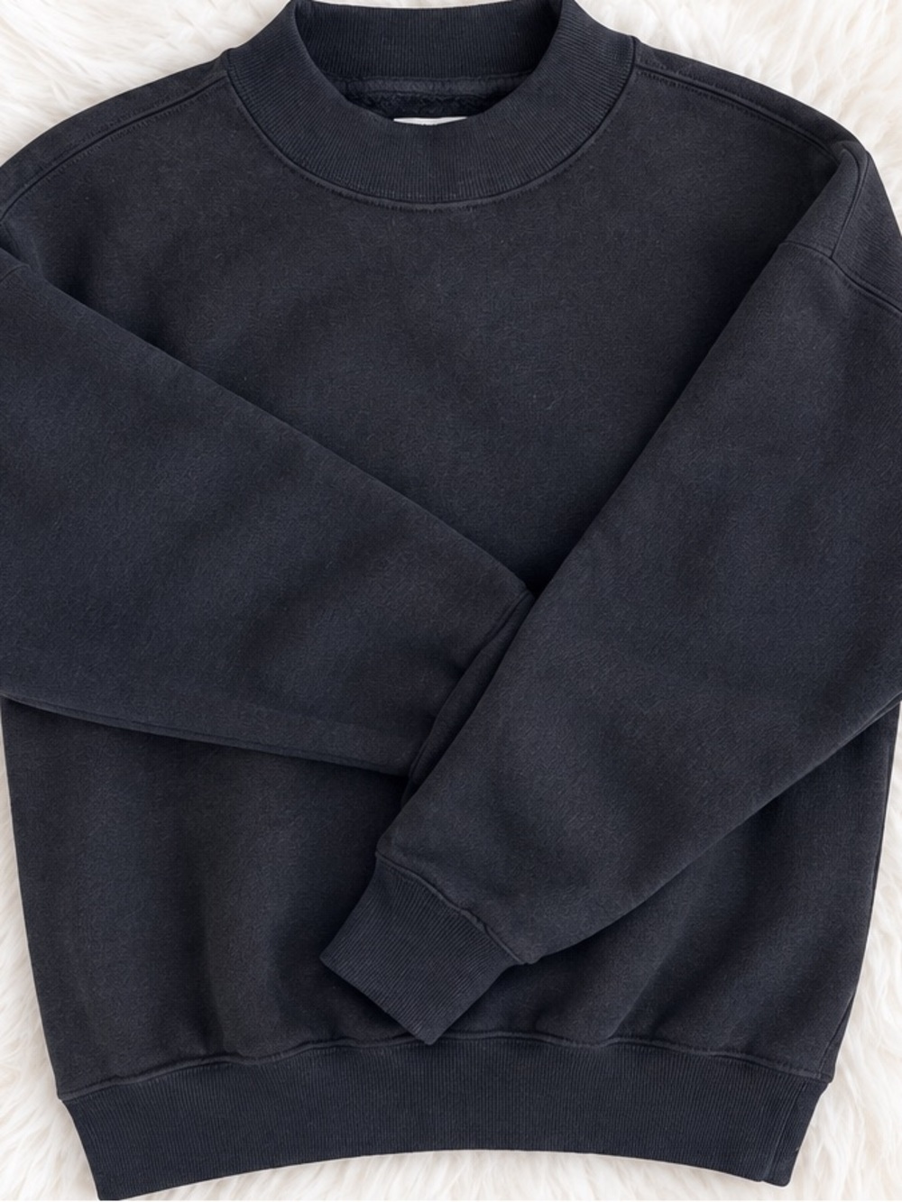 Abercrombie & Fitch Women's Black Crewneck Sweatshirt